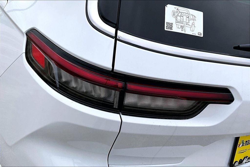 New 2025 Jeep Grand Cherokee L Overland 4D Sport Utility