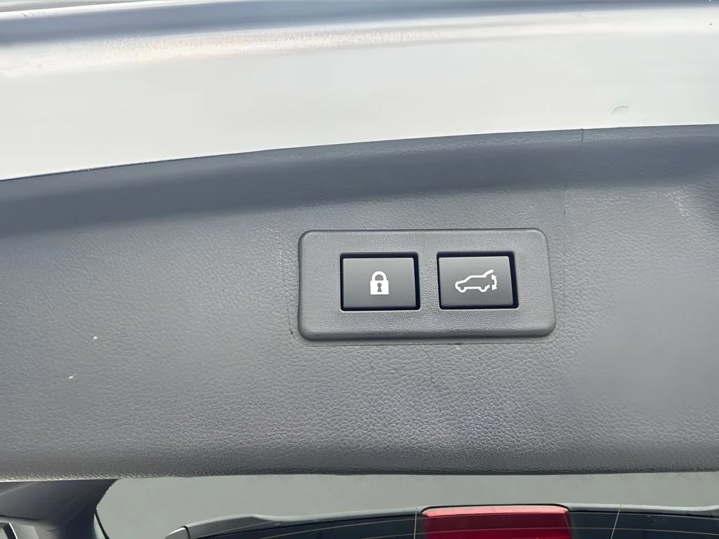 Used 2025 Silver Subaru Premium image 18