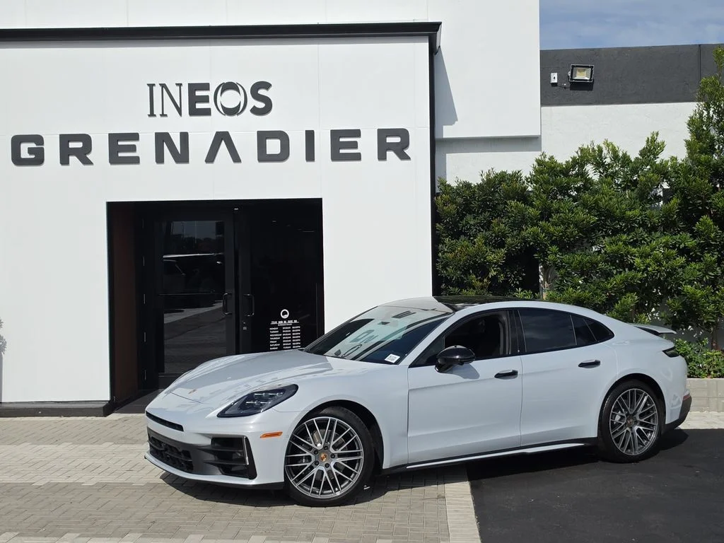Used 2024 White Porsche 4 image 2