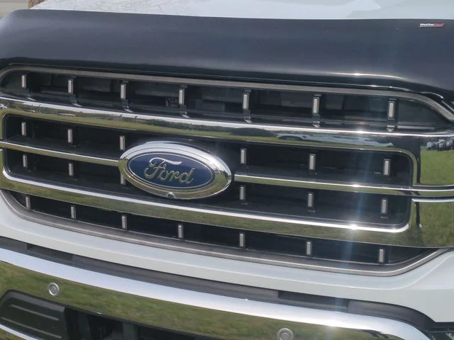 Used 2022 White Ford Lariat image 36
