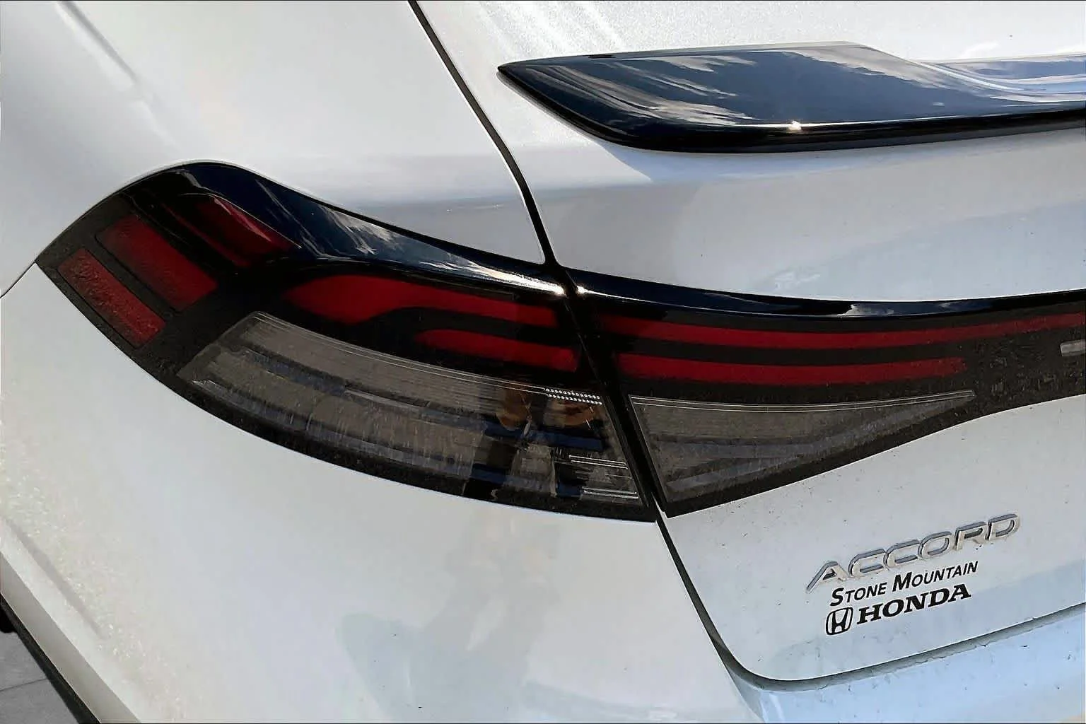 Used 2025 Platinum White Pearl Honda Sport image 20