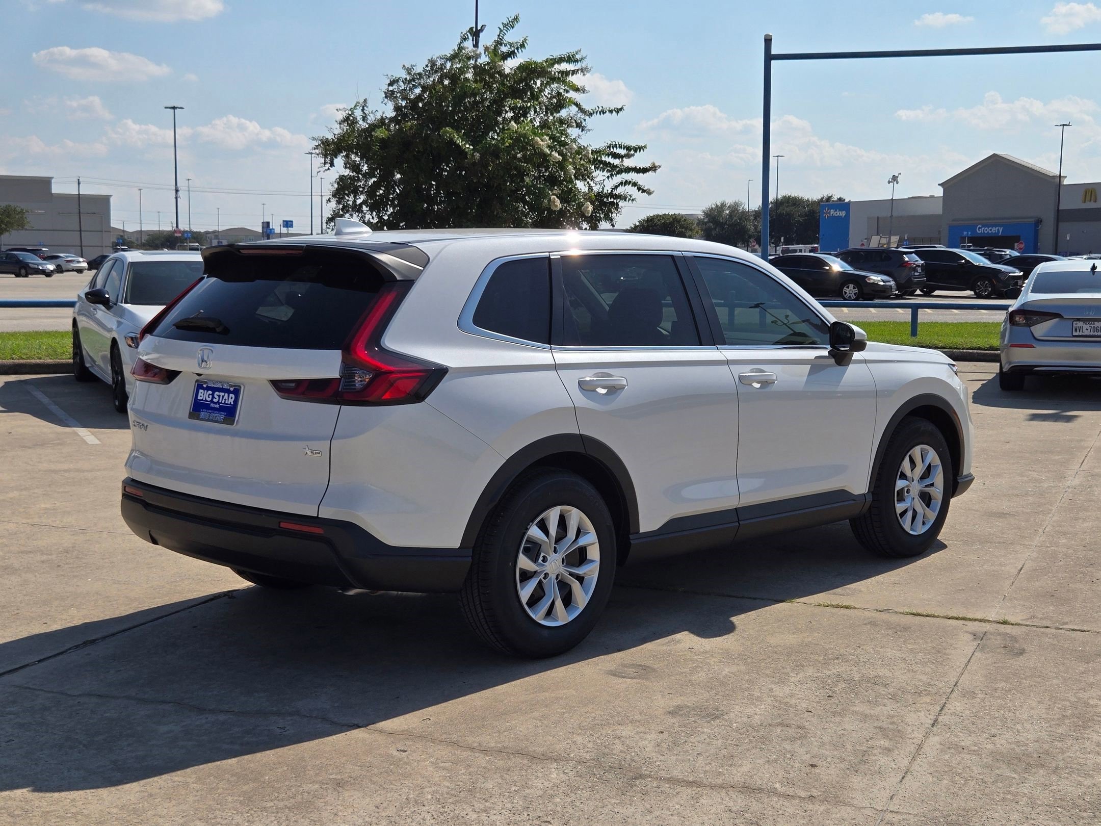 New 2026 Platinum White Pearl Honda LX image 4
