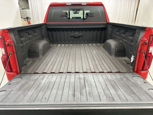Used 2020 Red Chevrolet RST image 21