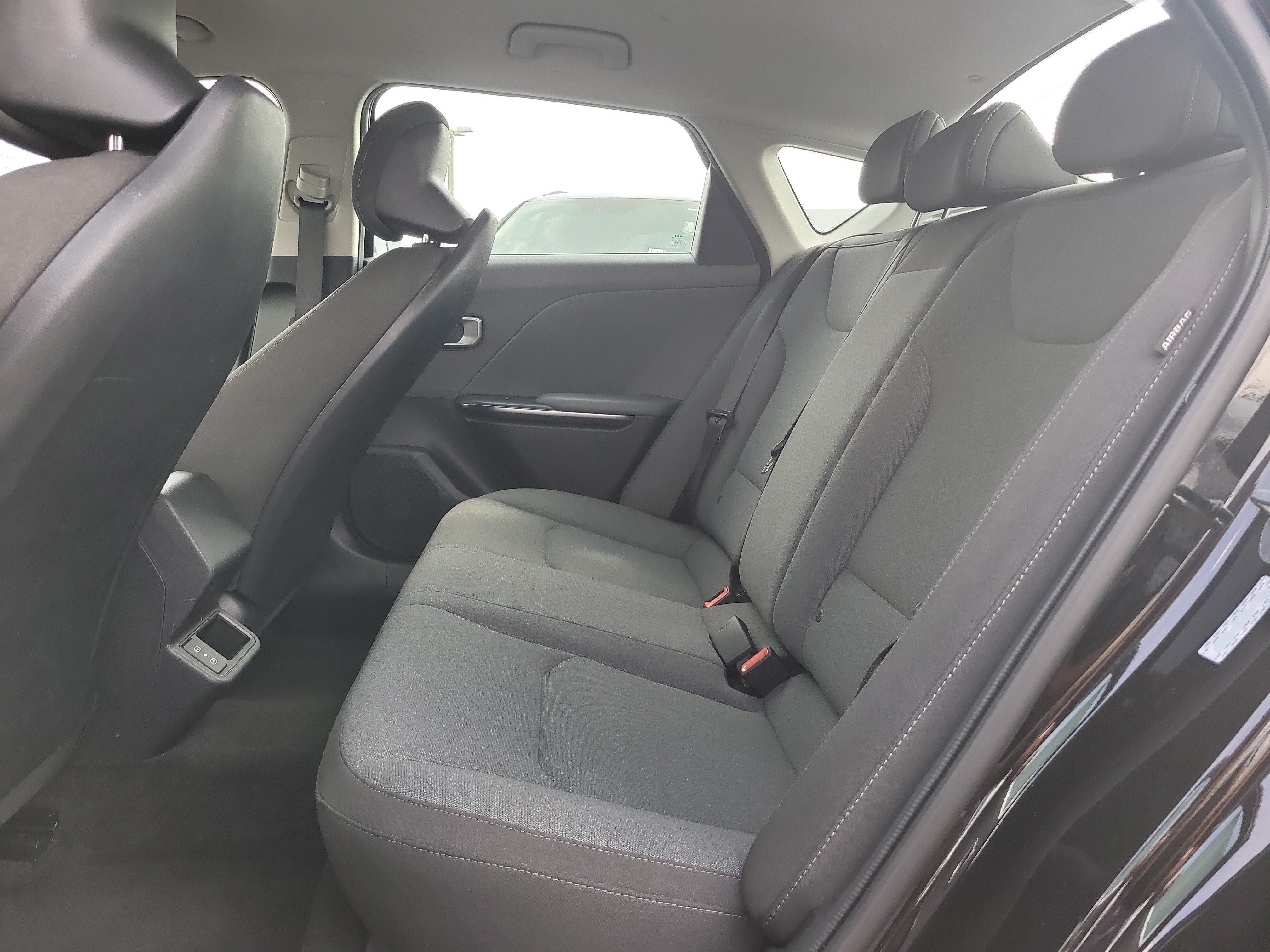 Used 2025 Aurora Black Pearl Kia LXS image 11