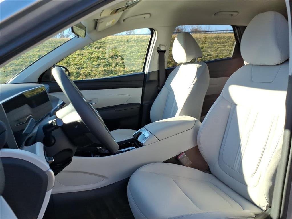 New 2026 Shimmering Silver Hyundai SEL AWD image 20