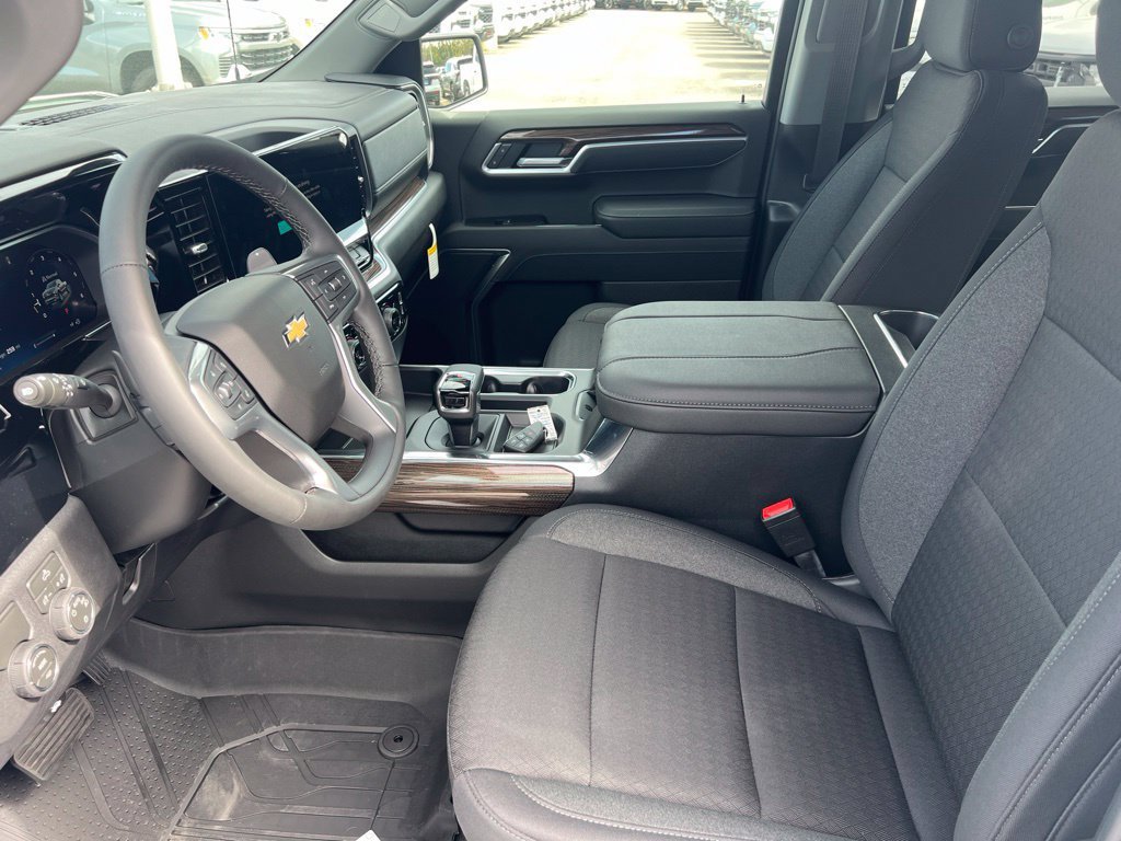 2026 Chevrolet Silverado 1500 LT - Photo 13