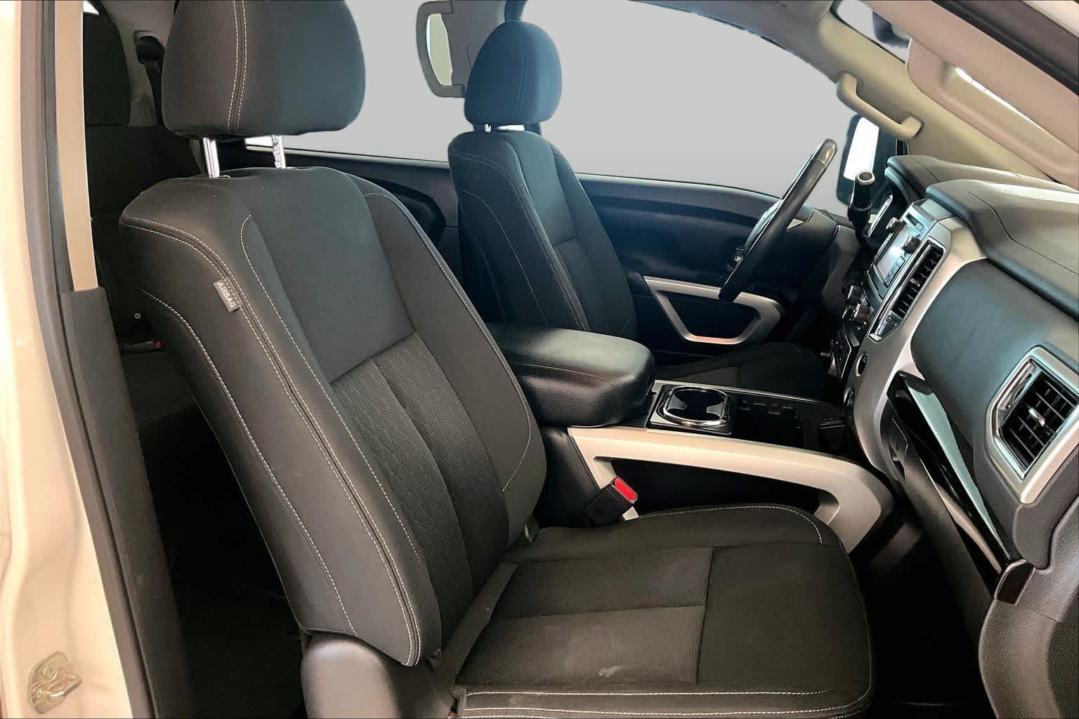 Pre-Owned 2018 Nissan Titan SV