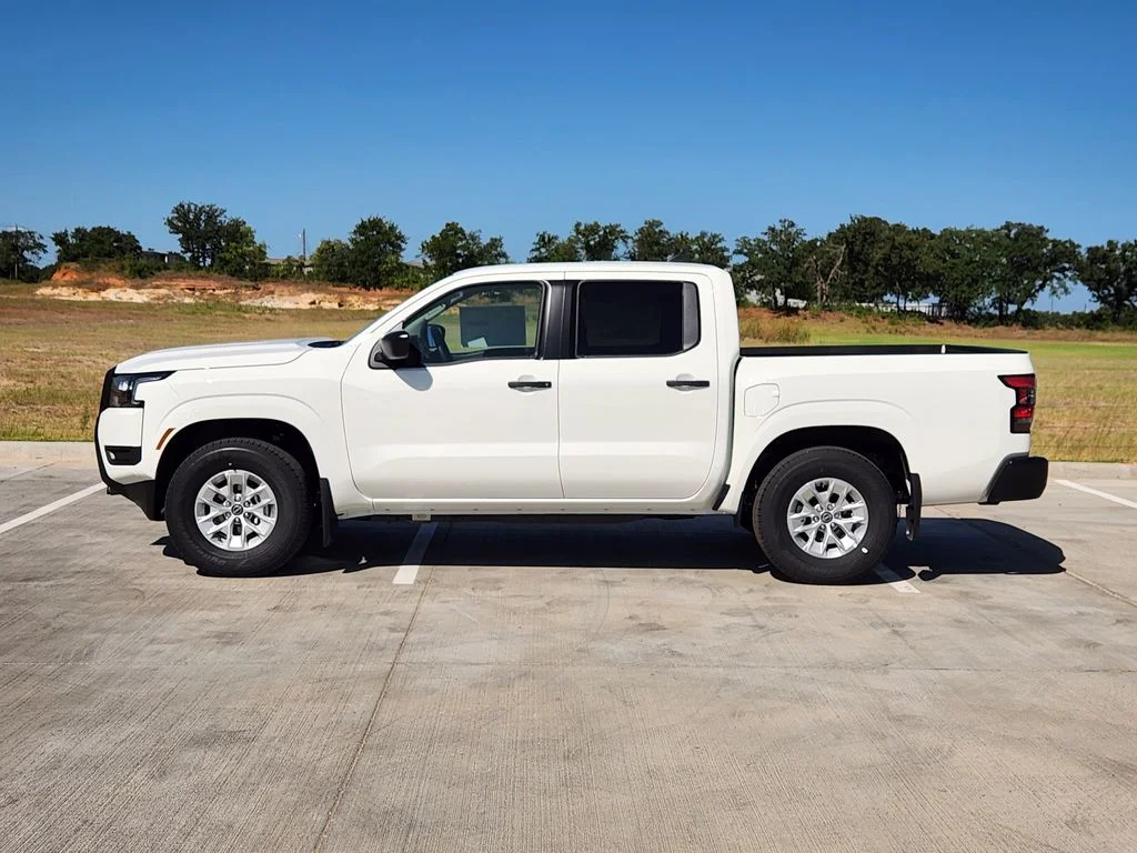 New 2026 Glacier White Nissan Crew Cab S image 3