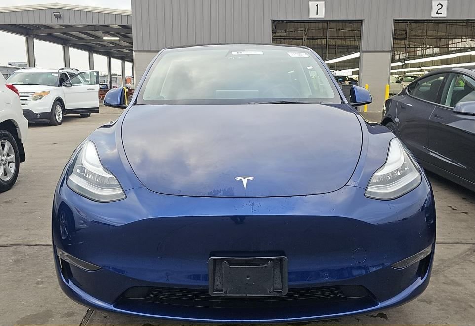 Used 2021 Tesla Model Y Long Range with VIN 5YJYGDEE7MF260915 for sale in Kansas City, KS