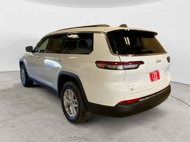 New 2026 White Jeep Laredo image 3