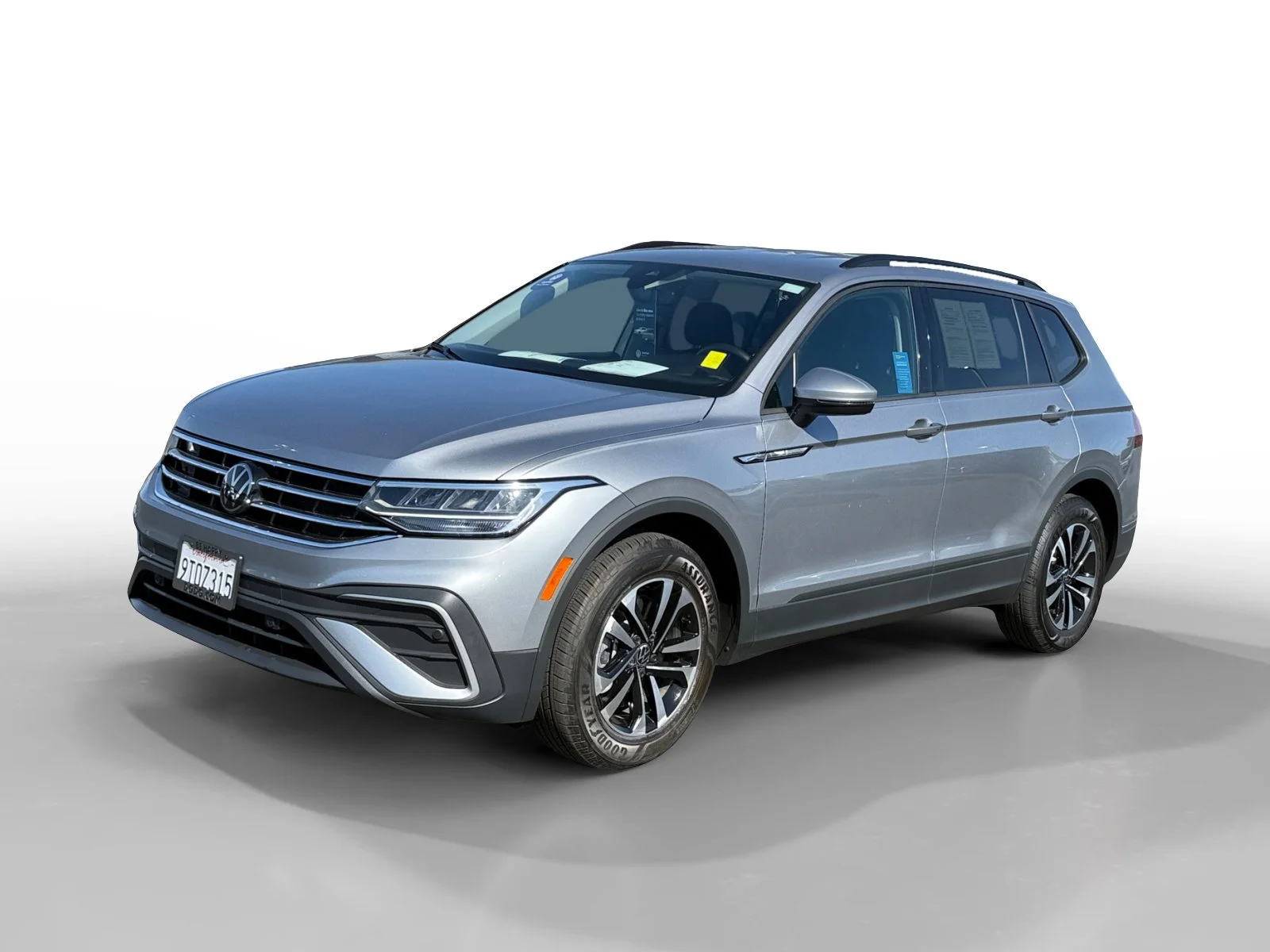 2024 Volkswagen Tiguan 2.0T S's photo