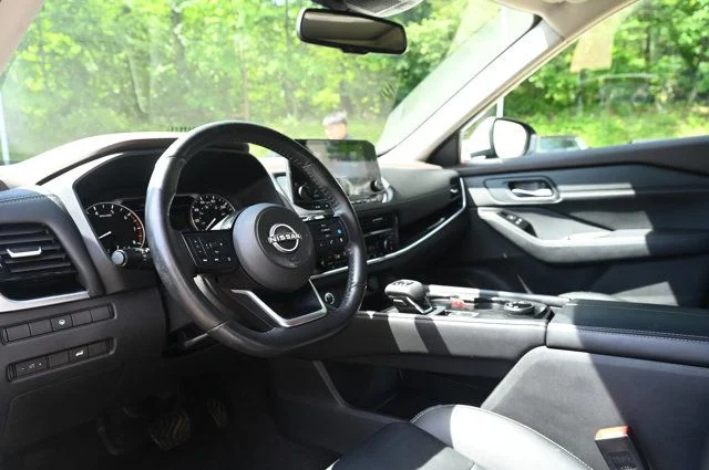 2022 Nissan Rogue SL - Photo 23