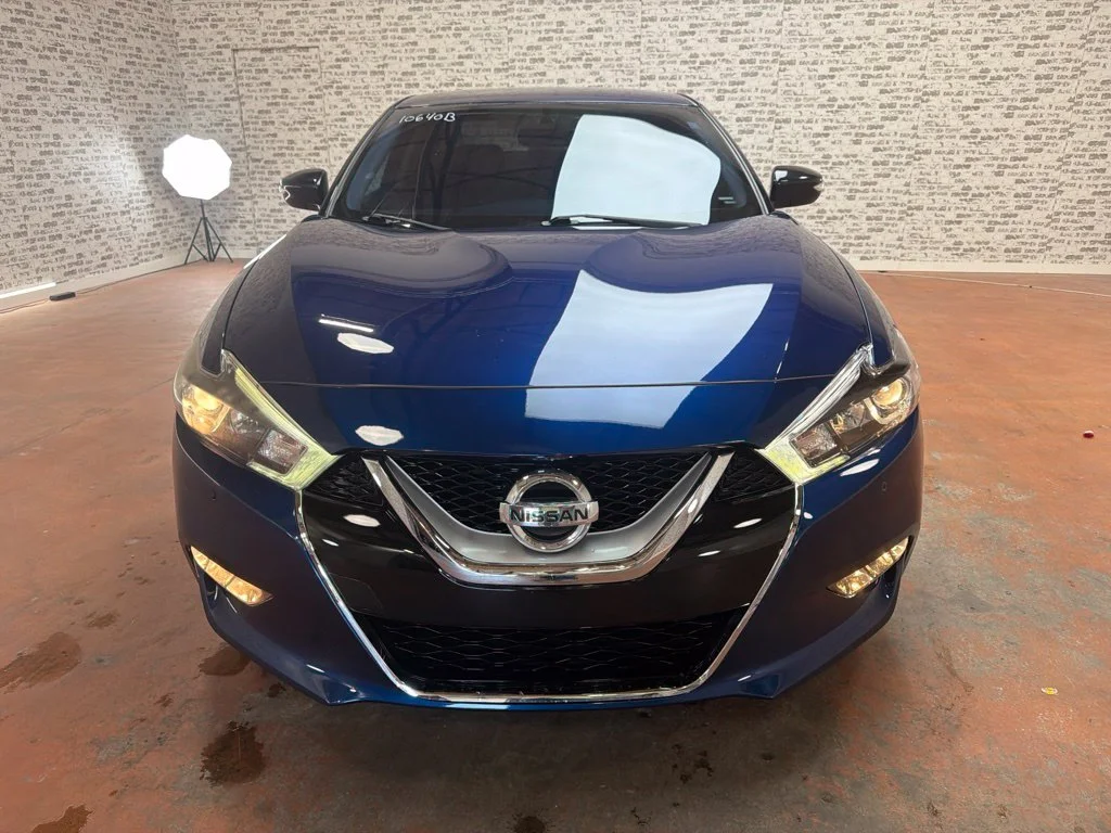Used 2017 Deep Blue Pearl Nissan 3.5 SV image 2