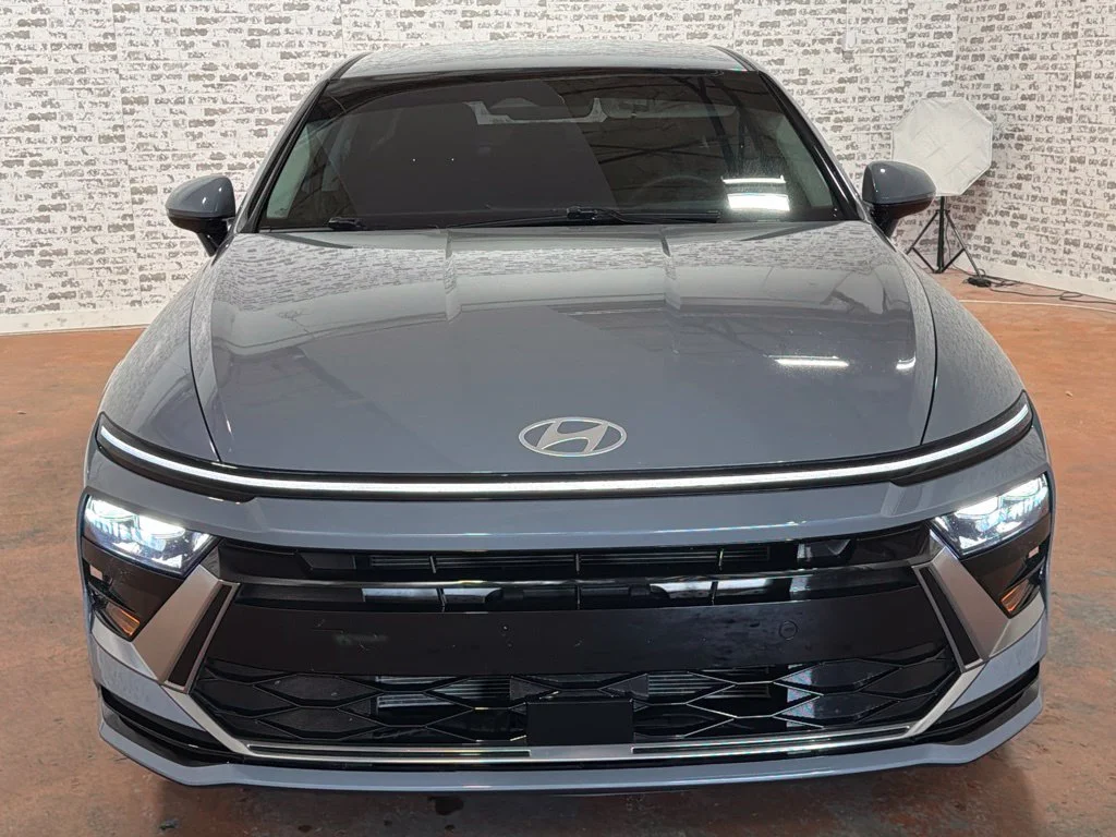 Used 2024 Transmission Blue Hyundai SEL image 2