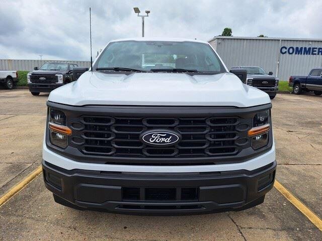New 2026 Oxford White Ford XL image 8