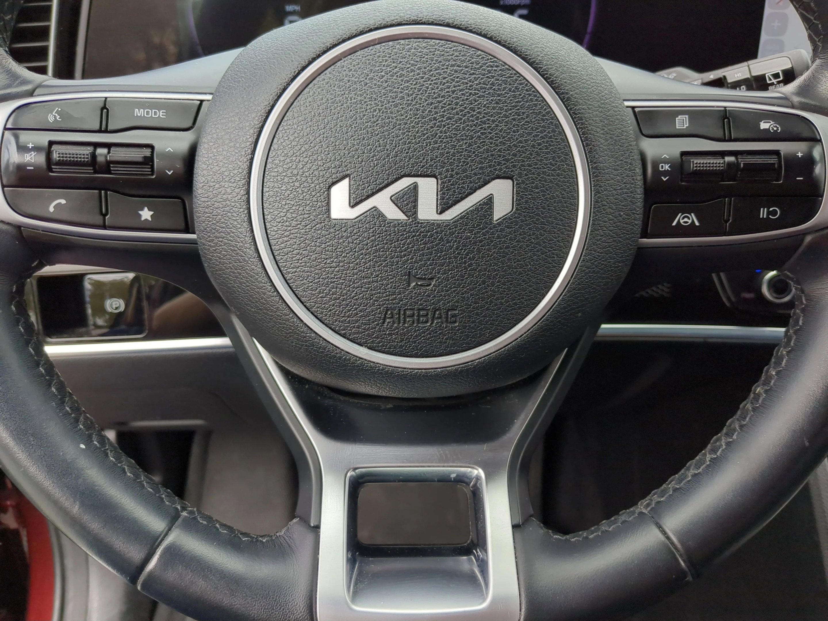 Used 2024 Red Kia X-Line image 26