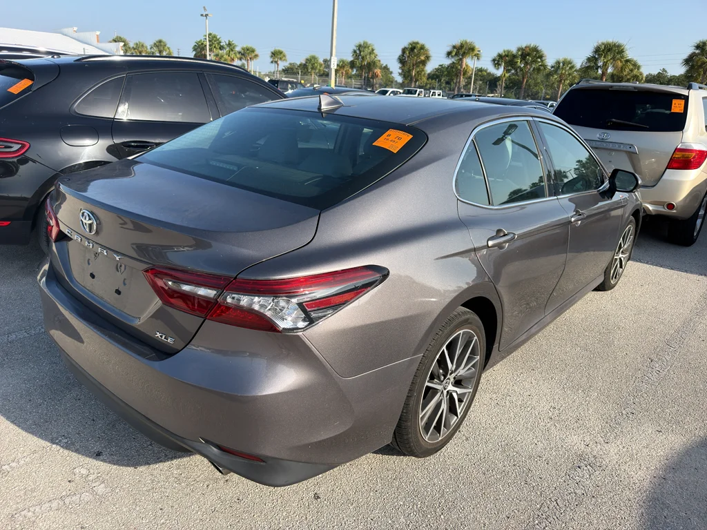 Used 2023 Predawn Gray Mica Toyota XLE image 3