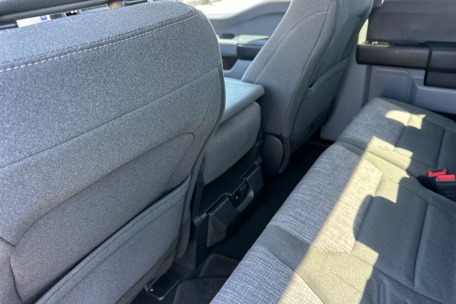 Used 2023 Black Ford XLT image 12