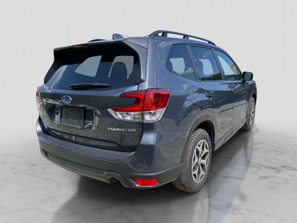 Used 2023 Gray Subaru Premium image 8