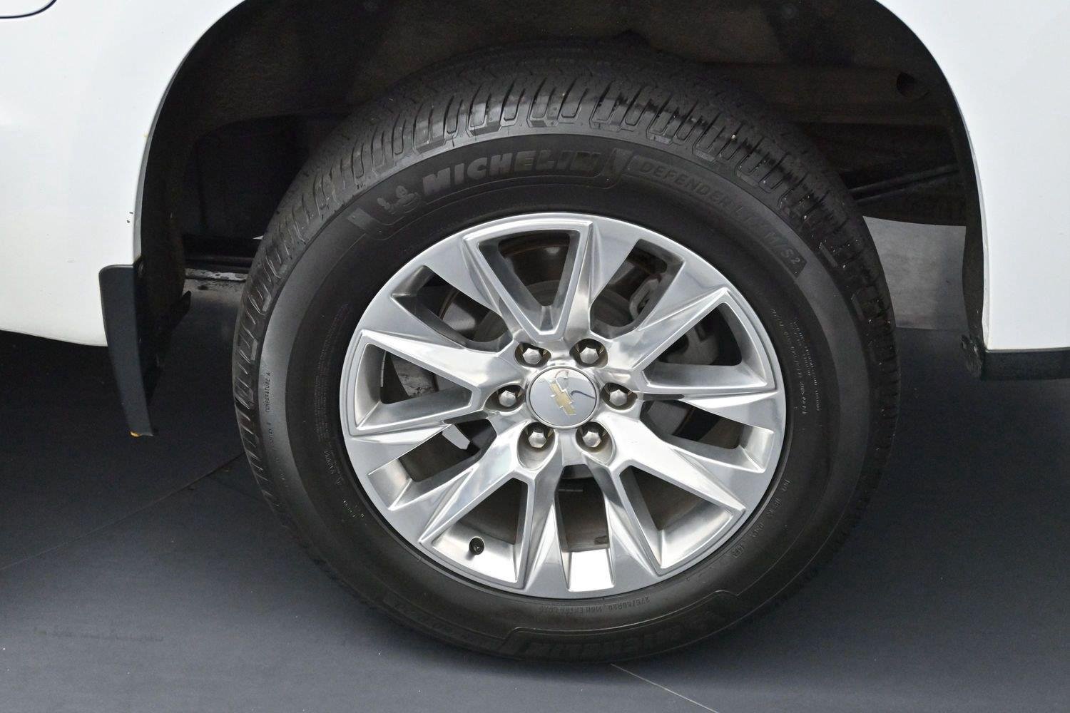 Used 2021 SUMMIT WHITE Chevrolet LTZ image 33