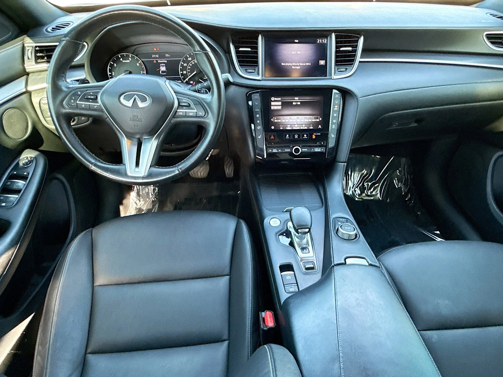 Used 2022 Majestic White INFINITI LUXE image 16