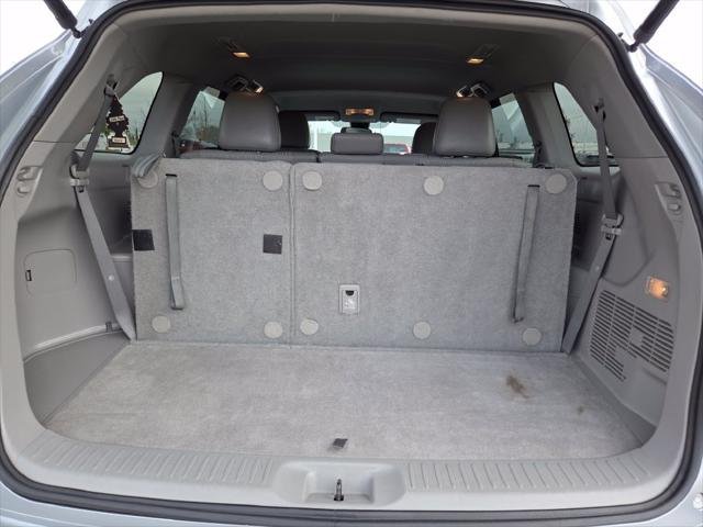 Certified Used 2017 CELESTIAL SILVER Toyota  image 25