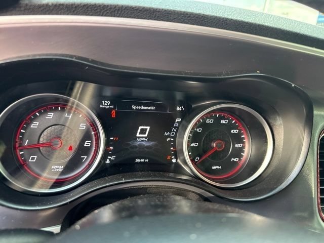 Used 2022 Torred Clearcoat Dodge SXT image 17