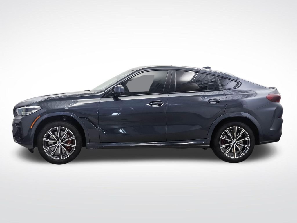 Used 2022 BMW X6 M50i with VIN 5UXCY8C08N9K42813 for sale in Minneapolis, Minnesota