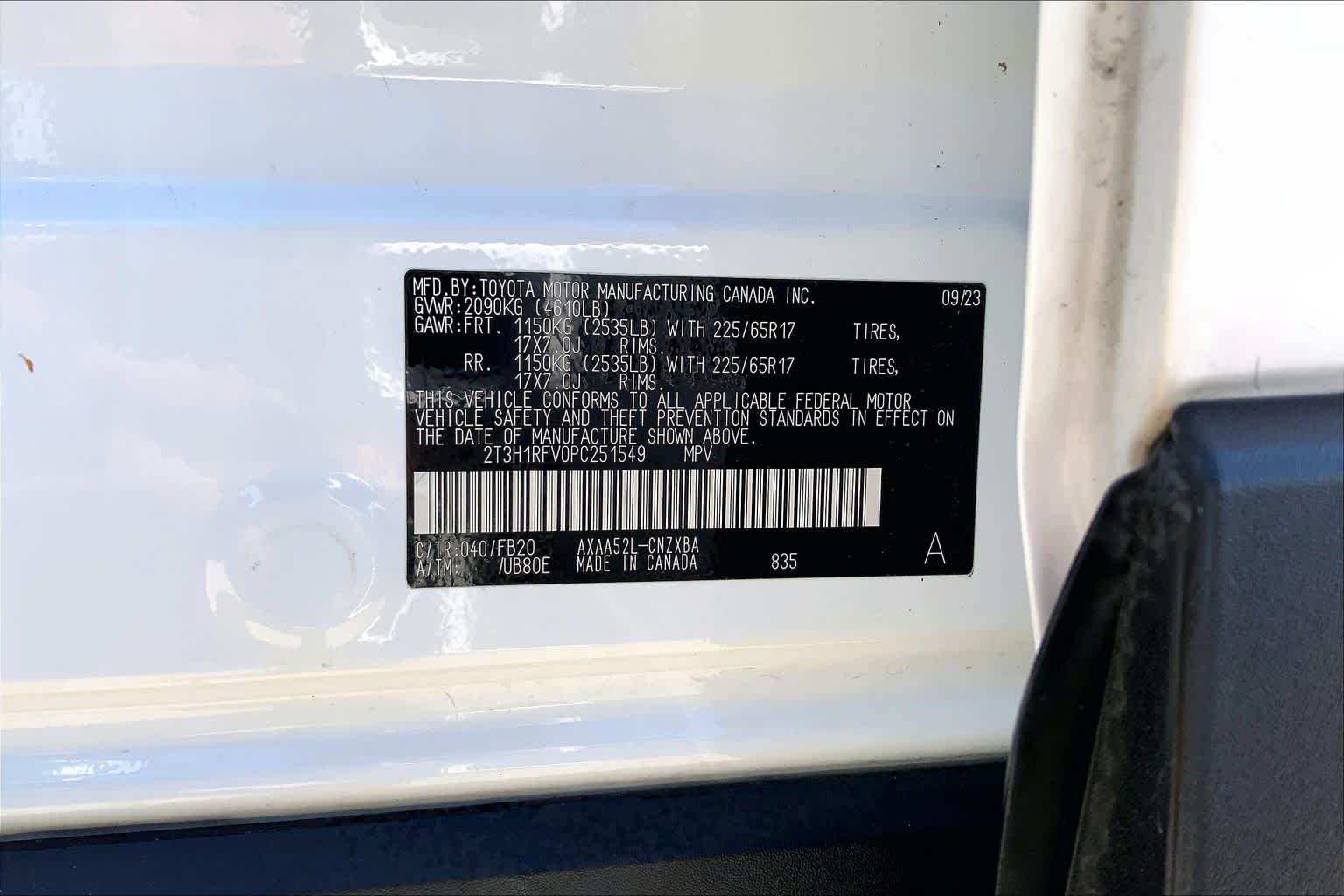 Used 2023 Ice Cap Toyota LE image 36