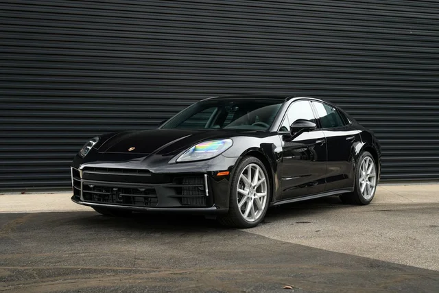 New 2026 Porsche Panamera 4 AWD 4D Hatchback