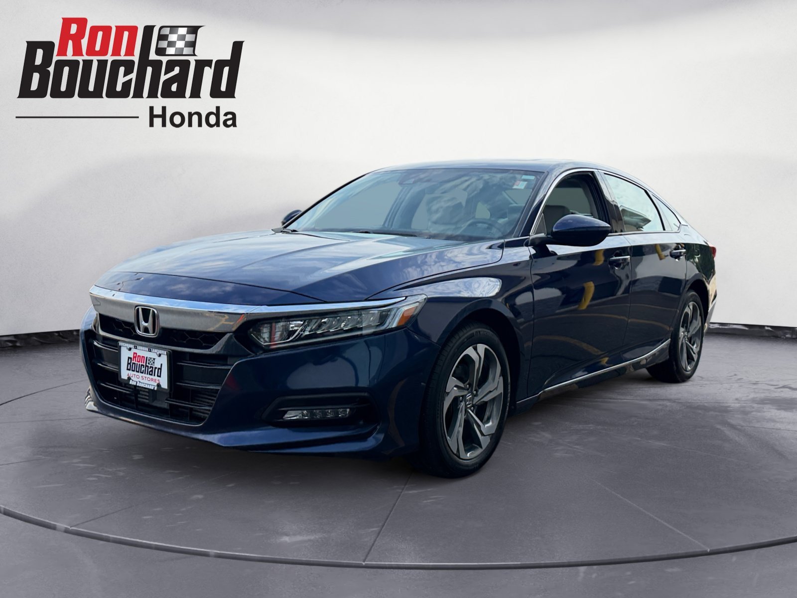 Used 2018 Blue Honda EX 1.5T image 5