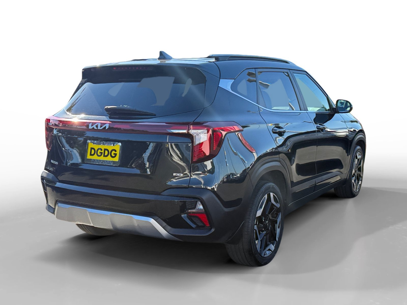 Used 2024 Black Kia SX image 5