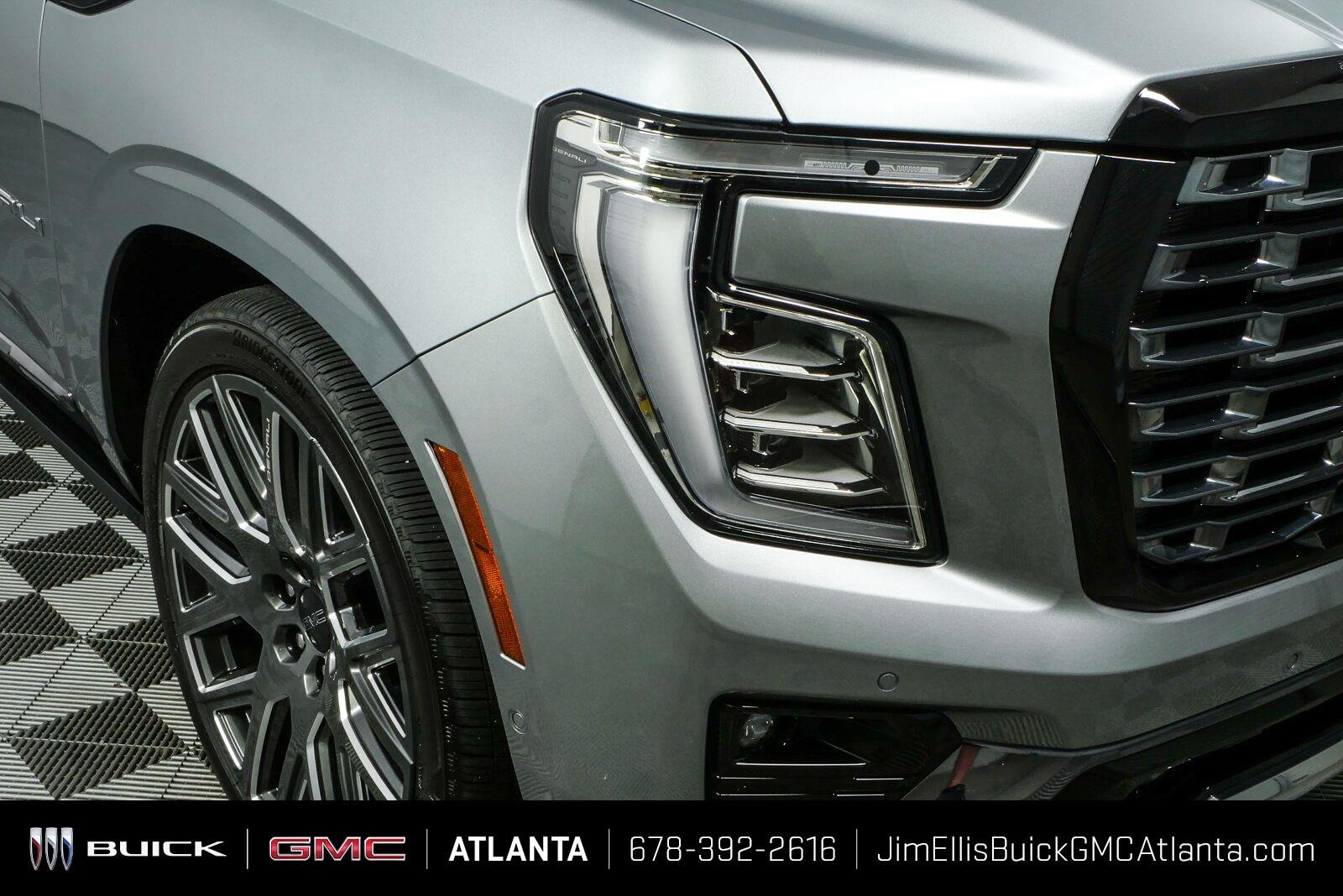 Used 2025 Sterling Metallic GMC Denali Ultimate image 41