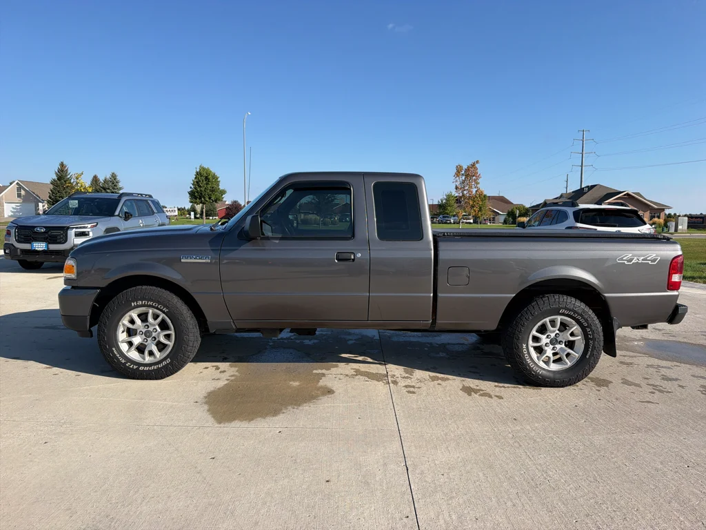 Used 2011 Dark Shadow Gray Metallic Ford XLT image 1