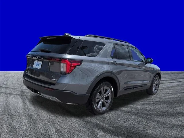 New 2026 Carbonized Gray Metallic Ford Active image 4