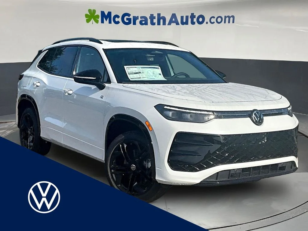 New 2026 White/off-white Volkswagen 2.0T SE R-Line Black image 1