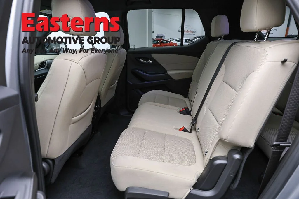 Used 2023 Gray Chevrolet LS image 21