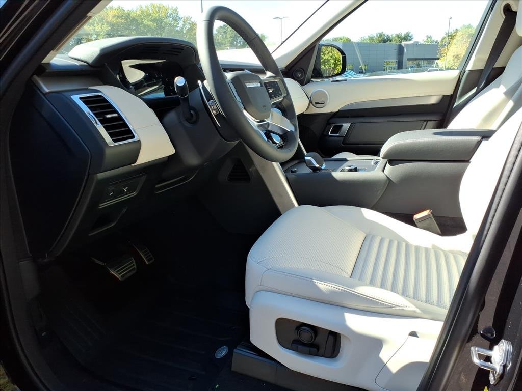 2026 Land Rover Discovery Gemini Edition - Photo 17