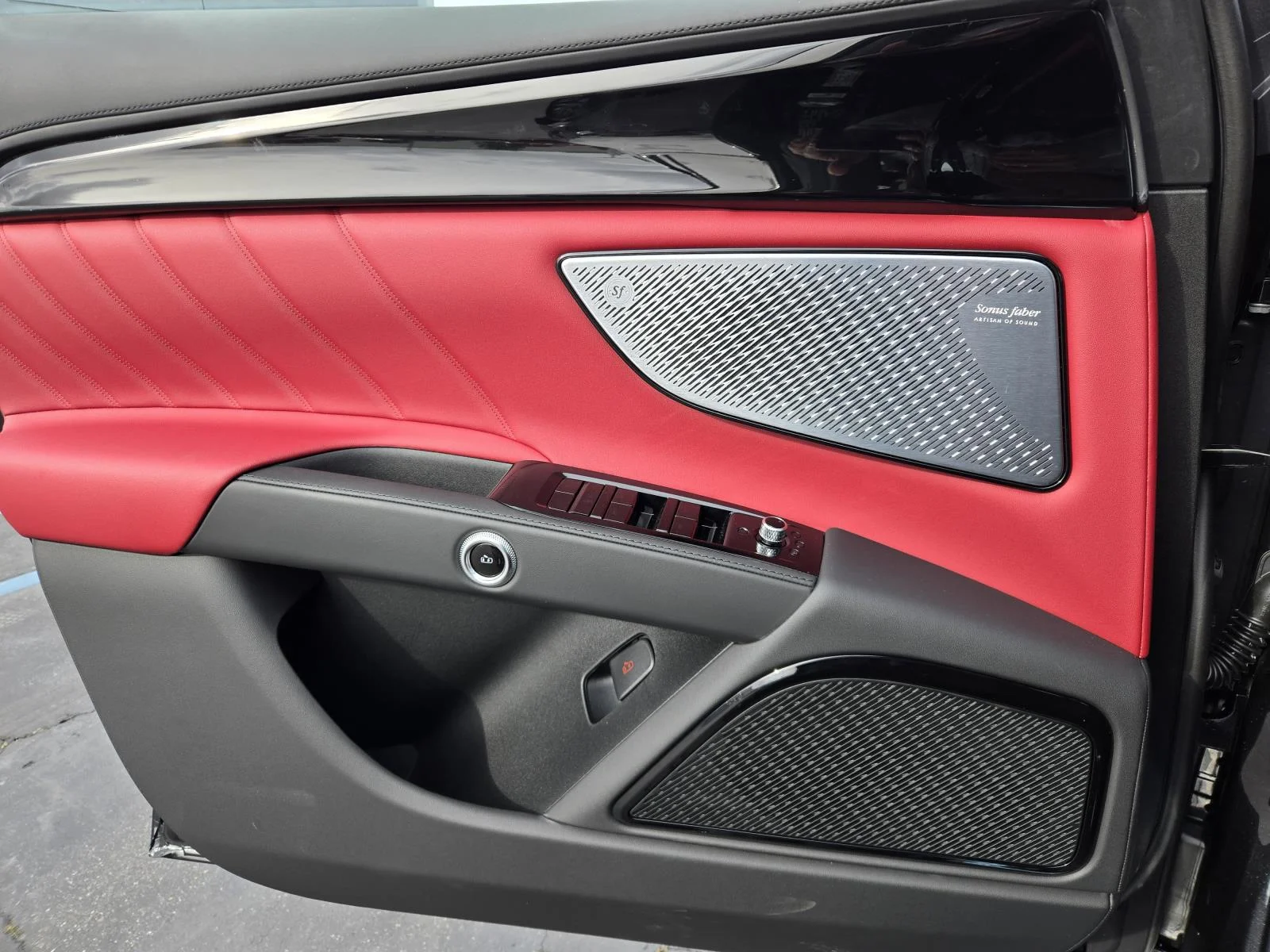 2026 Maserati Grecale Modena V6 - Photo 17