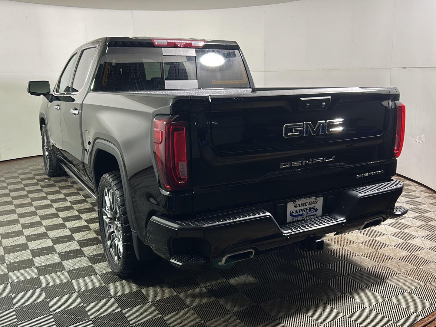 Used 2024 Onyx Black GMC Denali Ultimate image 11