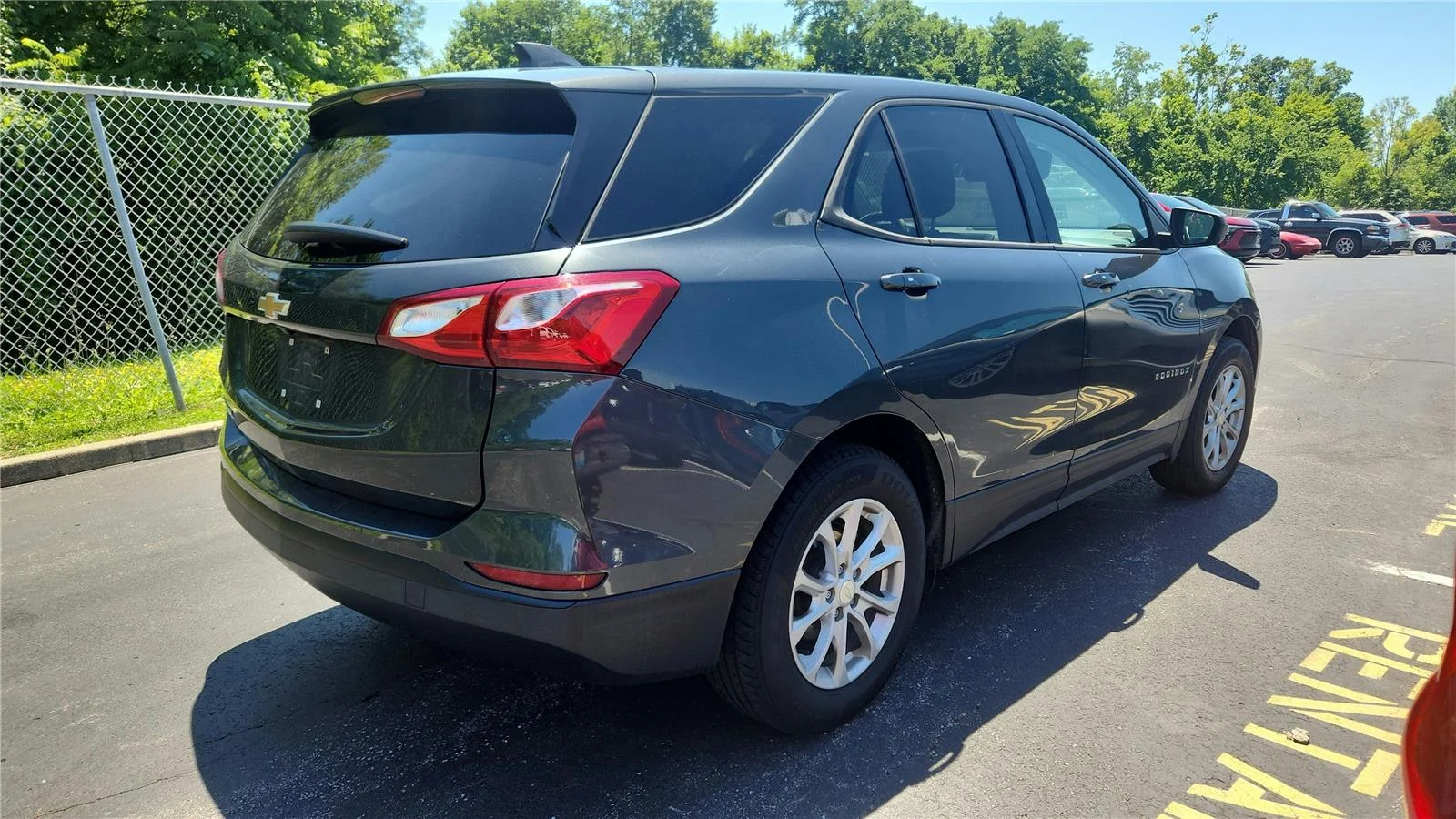 Used 2019 Chevrolet Equinox LS with VIN 3GNAXHEV6KS597385 for sale in Florence, KY