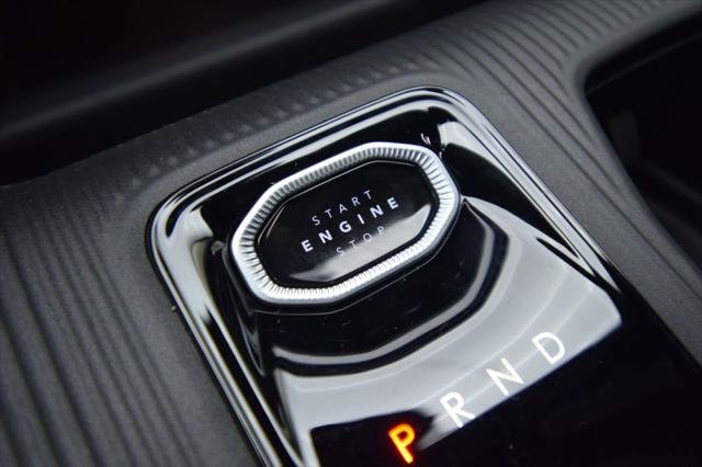 New 2026 Red Hot Pearl-Coat Exterior Paint Jeep Laredo image 24