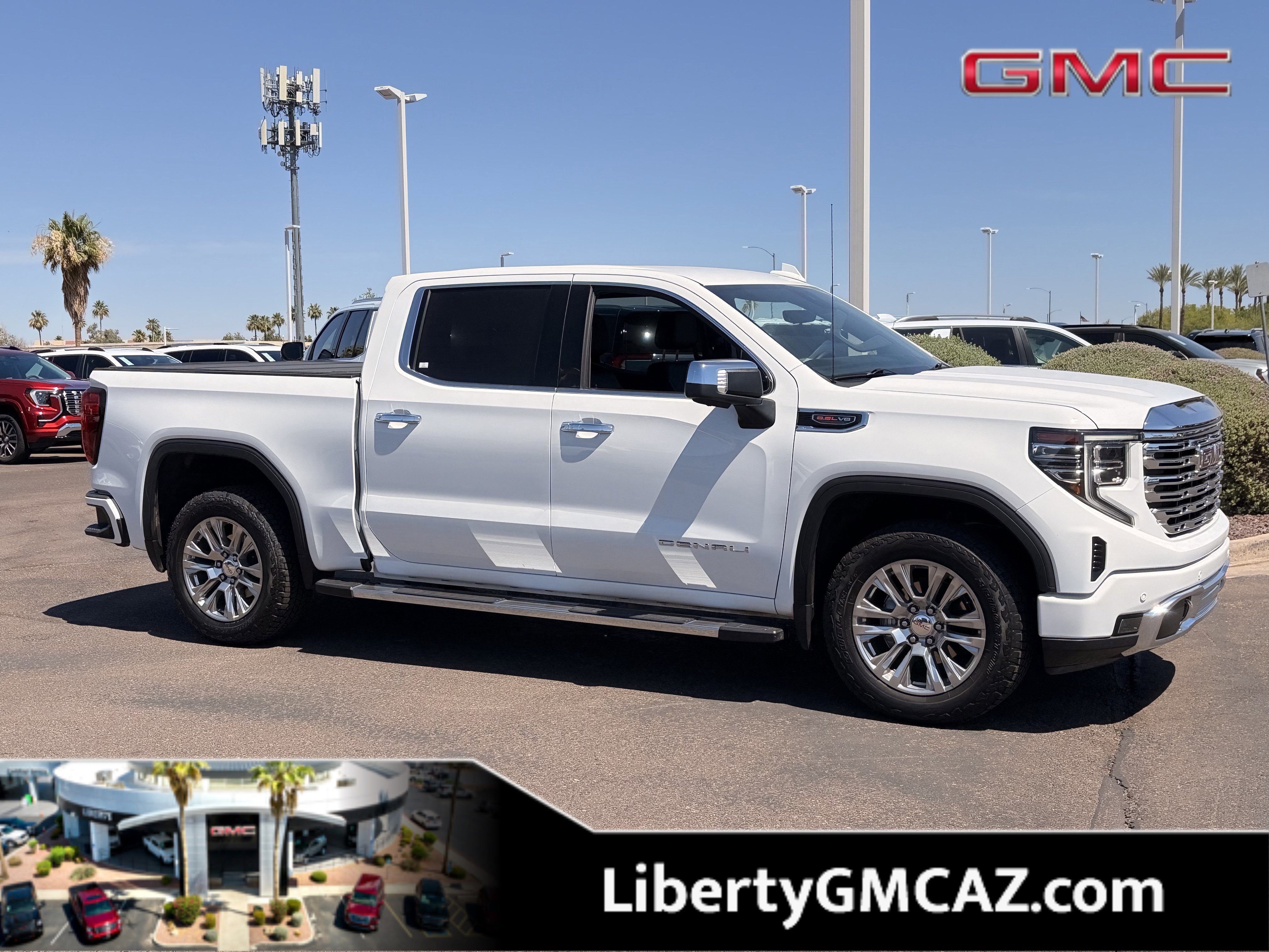 2023 GMC Sierra 4WD Crew Cab Short Box Denali's photo