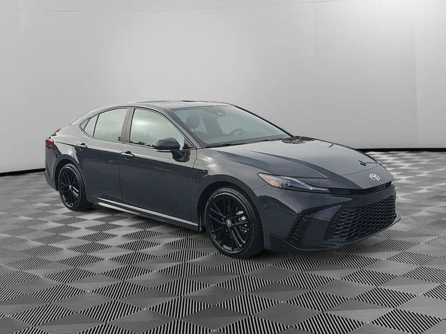 Used 2025  Toyota SE image 6