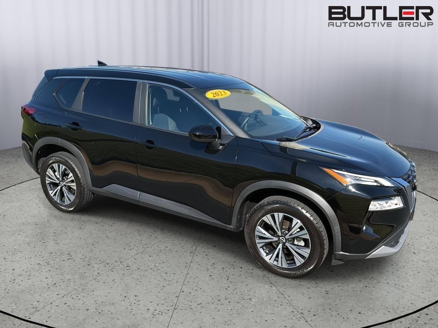 Used 2023 Super Black Nissan SV image 7