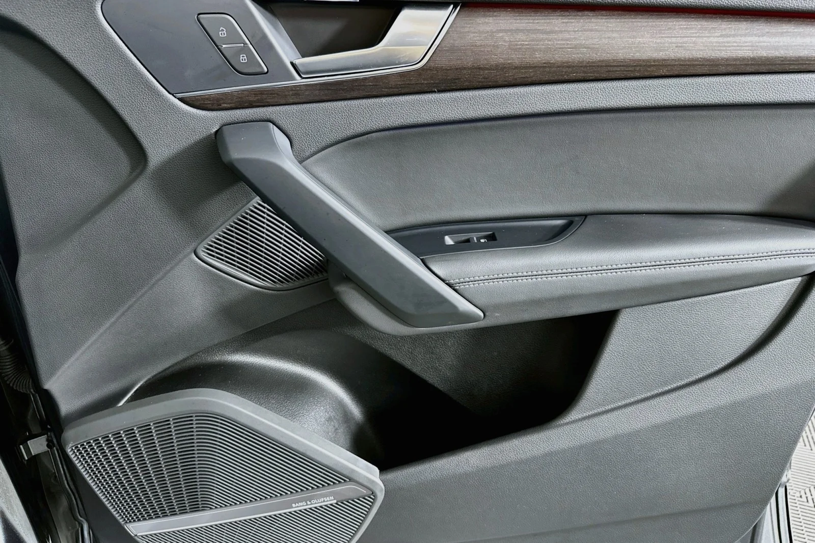 Used 2023 Daytona Gray Pearl Effect Audi S line Prestige image 23