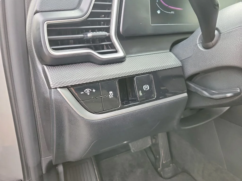 Used 2024 Gray Kia LX image 25