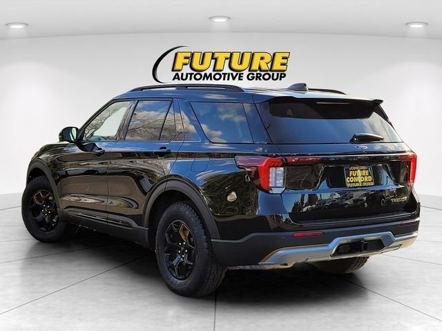 New 2026 Agate Black Metallic Ford Tremor® image 80