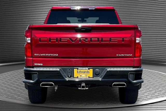 Used 2020 Red Chevrolet Custom Trail Boss image 5