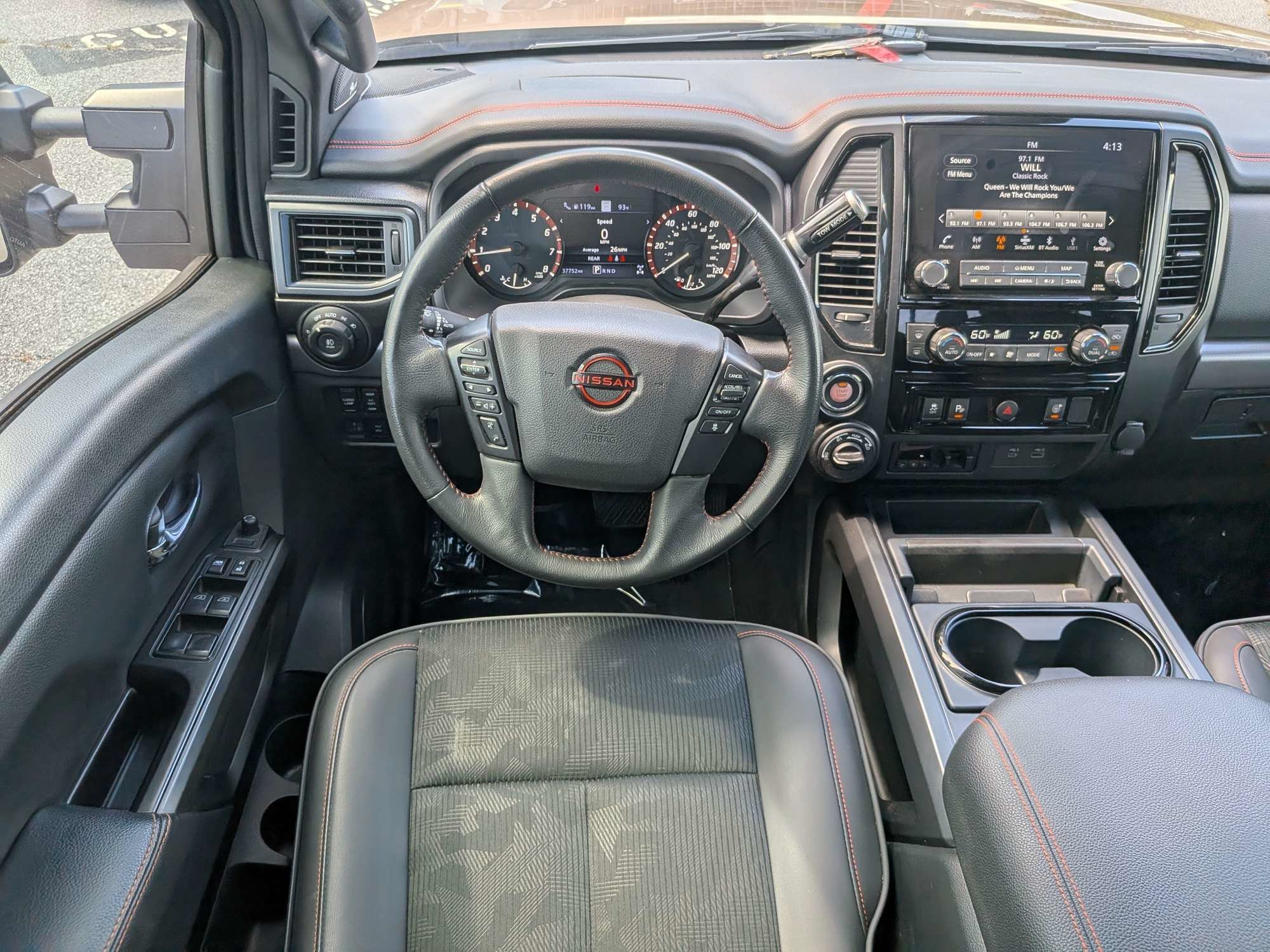 Used 2023  Nissan PRO-4X image 14